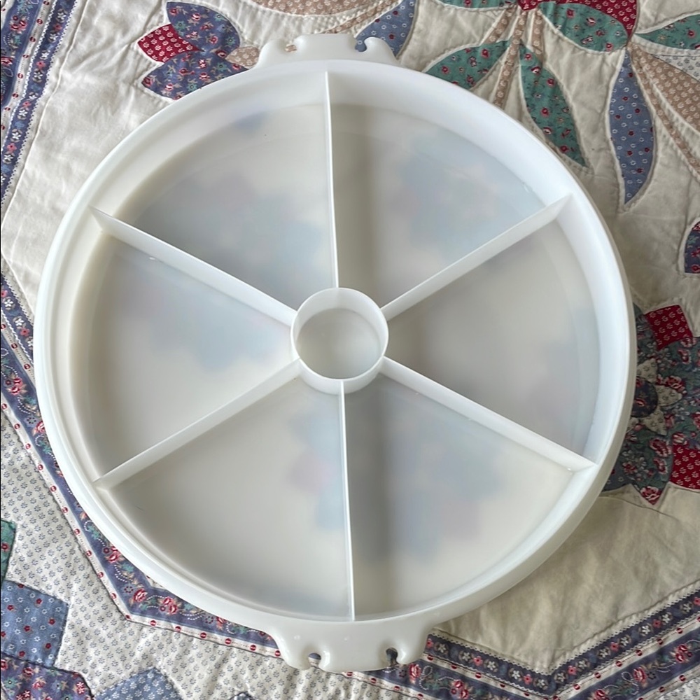 White Divided Food Storage Container with Handle - Picture 4 of 6